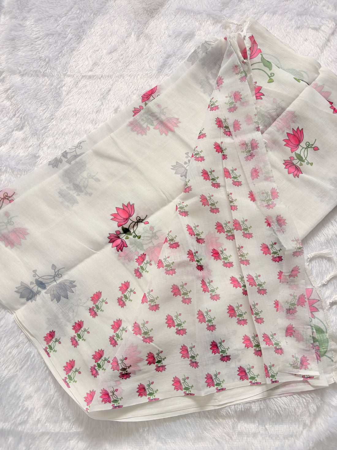 Nalinam Lotus Serenity – Premium White Linen Cotton Saree with Pink Lotus Border